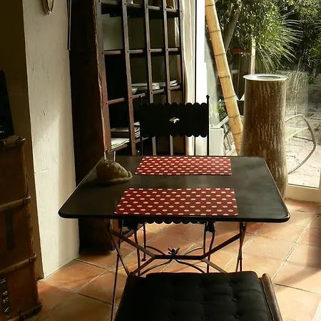 Le Cabana *